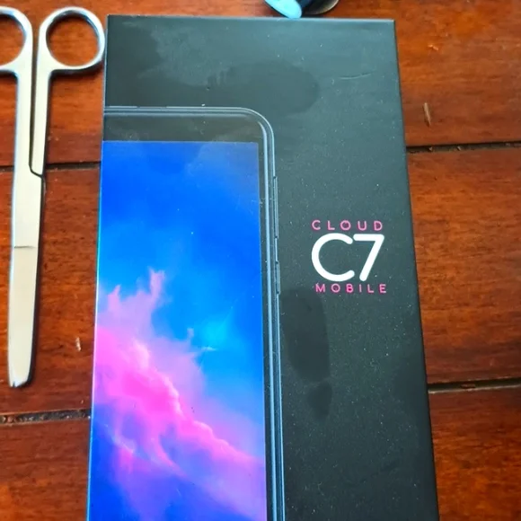 Cellphone - Picture 1 of 2